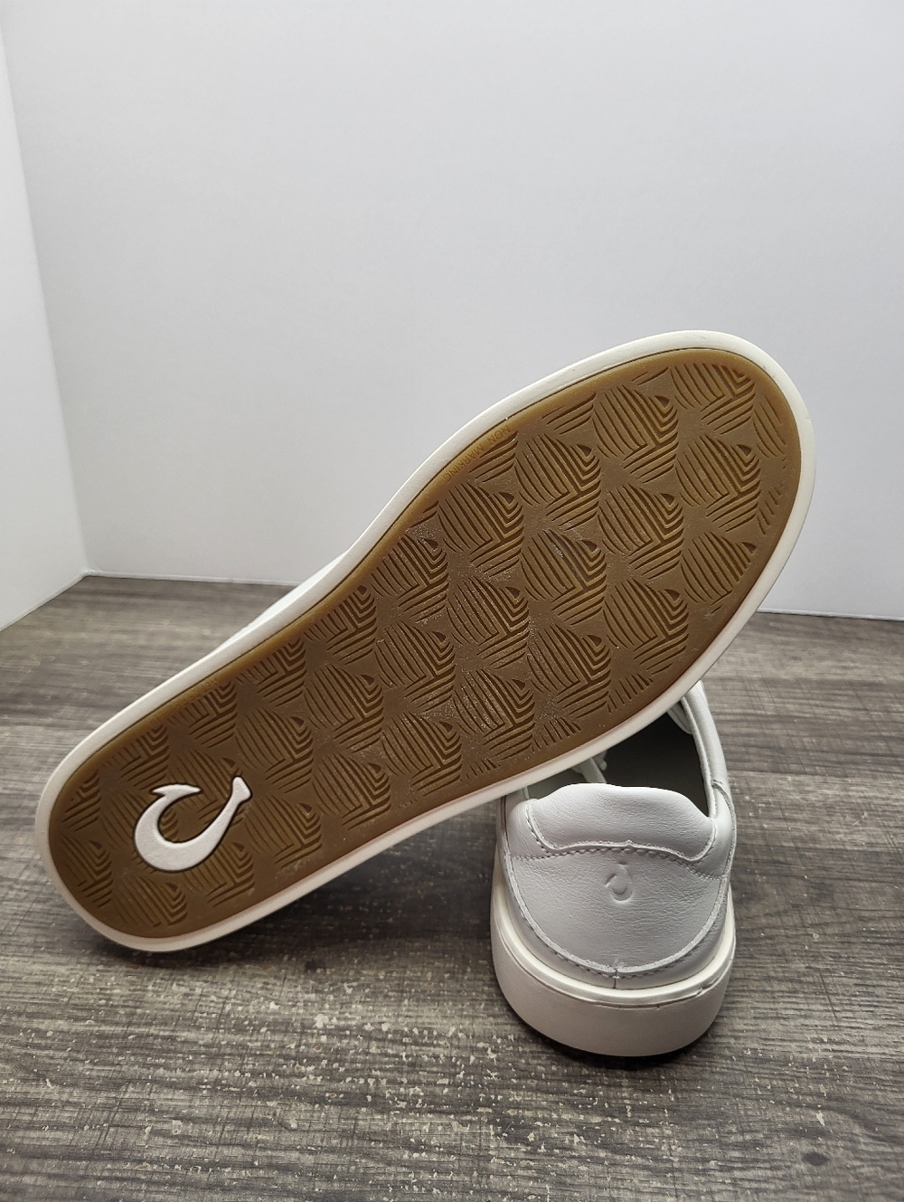 Olukai Pehuea Li 'Ili Shoe Womens Sz 8 Leather Comfort Low Casual Sneakers New - Picture 6 of 7
